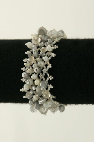 stretchy-beaded-cuff-bracelet-b-114