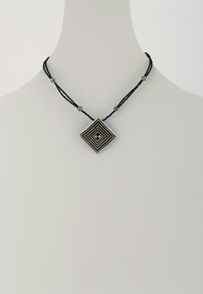 handmade-african-necklace-mambu-dnm1handmade-african-necklace-mambu-dnm1