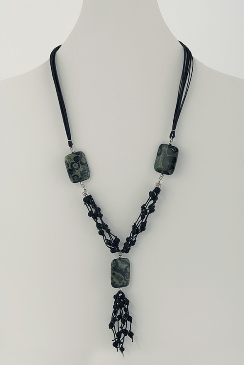handmade-semi-precious-necklace-butterfly-dnf21