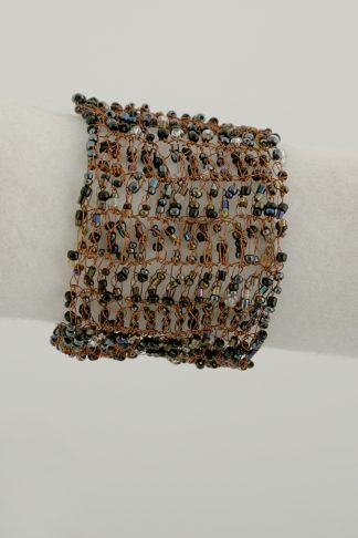 wire-crochet-bead-cuff-usisi-dbu3