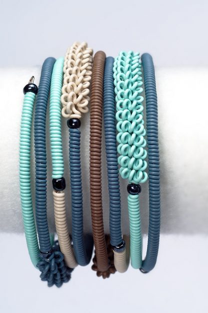 scoobie-wire-bracelet-usisi-dbu74