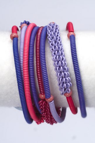 scoobie wire bracelet- DBU33